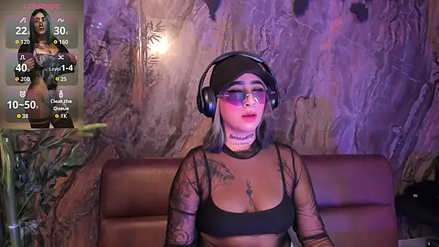 Alahia Dangelo online show from 10-27-25, 05:17