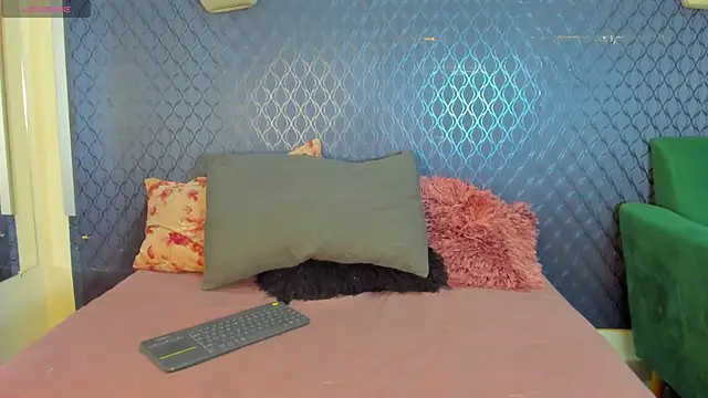  maria foxx  online show from 11-20-25, 06:07