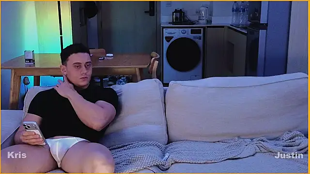 Snapshot of Justin_Hardy chatting on 07-17-26, 07:30 Justin Hardy online show from 07-17-26, 07:30