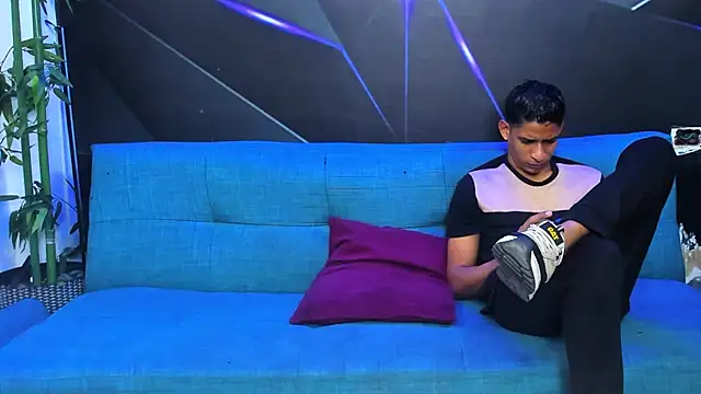 playsgirlhot online show from 02-26-25, 11:15