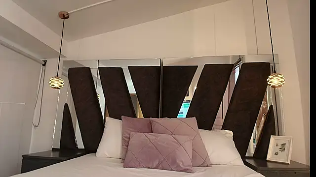 Milkdulce1 online show from 09-29-25, 12:32