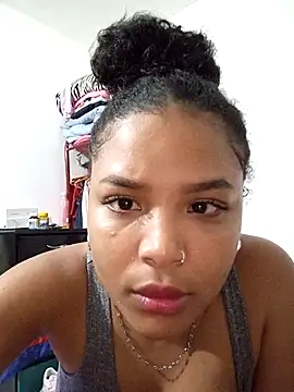 dulcesilvana10 online show from 09-26-25, 04:27