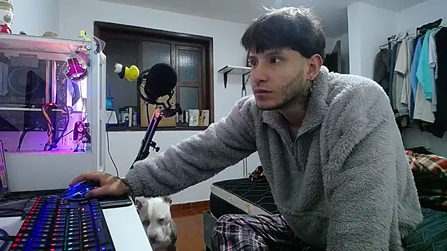 Snapshot of esjrobles chatting on 01-04-25, 04:12 esjrobles online show from 01-04-25, 04:12