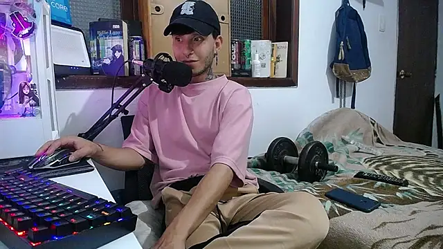 Snapshot of esjrobles chatting on 01-29-25, 08:18 esjrobles online show from 01-29-25, 08:18