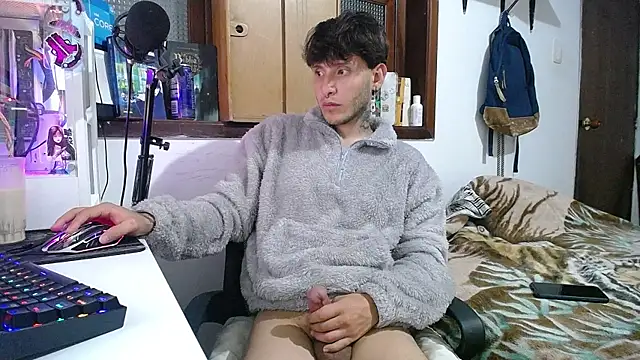 Snapshot of esjrobles chatting on 01-31-25, 06:35 esjrobles online show from 01-31-25, 06:35