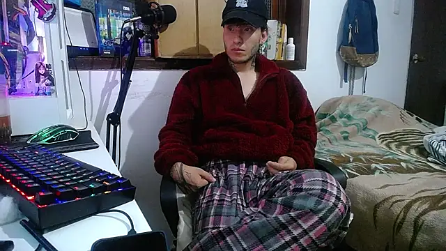 Snapshot of esjrobles chatting on 02-06-25, 10:15 esjrobles online show from 02-06-25, 10:15