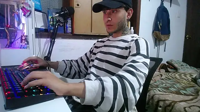 Snapshot of esjrobles chatting on 02-09-25, 04:25 esjrobles online show from 02-09-25, 04:25