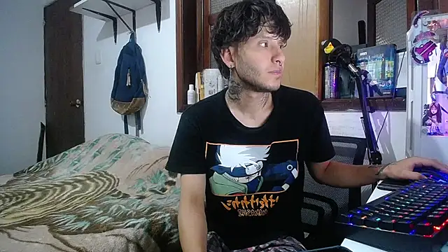 Snapshot of esjrobles chatting on 02-23-25, 03:18 esjrobles online show from 02-23-25, 03:18