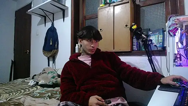 Snapshot of esjrobles chatting on 03-07-25, 12:37 esjrobles online show from 03-07-25, 12:37