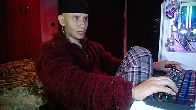 Snapshot of esjrobles chatting on 03-18-25, 08:03 esjrobles online show from 03-18-25, 08:03