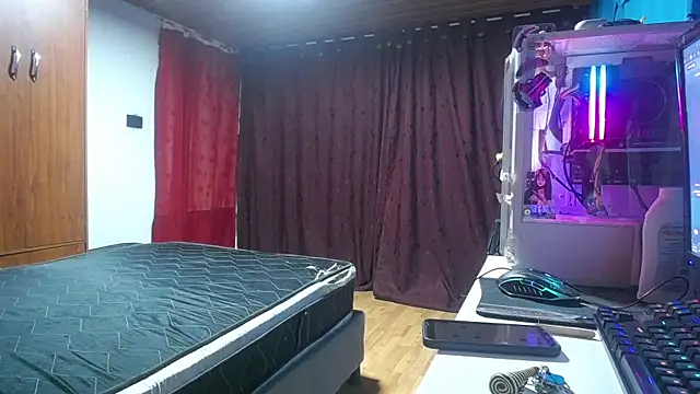 Snapshot of esjrobles chatting on 03-21-25, 03:12 esjrobles online show from 03-21-25, 03:12