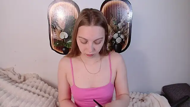 bellaa love  online show from 05-14-26, 12:06