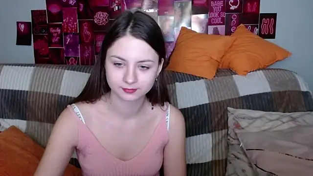 Snapshot of MilanaRoza chatting on 01-25-25, 02:58 MilanaRoza online show from 01-25-25, 02:58