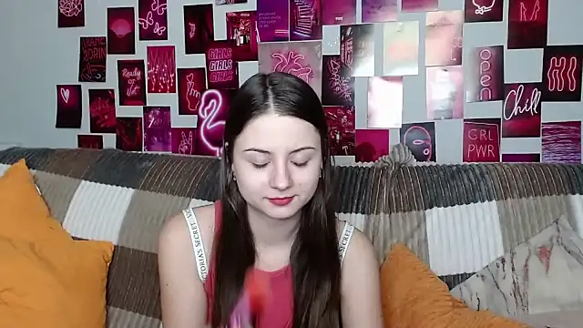 Snapshot of MilanaRoza chatting on 02-03-25, 01:51 MilanaRoza online show from 02-03-25, 01:51