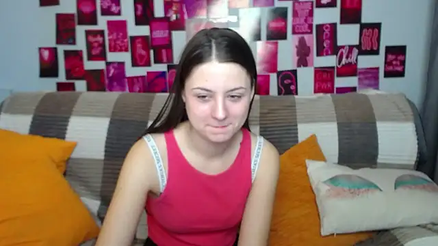 Snapshot of MilanaRoza chatting on 02-20-25, 05:44 MilanaRoza online show from 02-20-25, 05:44