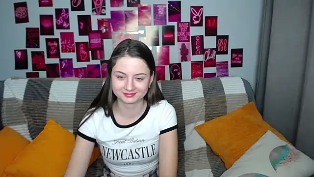 Snapshot of MilanaRoza chatting on 02-27-25, 05:58 MilanaRoza online show from 02-27-25, 05:58