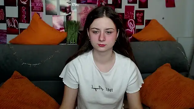 Snapshot of MilanaRoza chatting on 11-01-25, 05:53 MilanaRoza online show from 11-01-25, 05:53