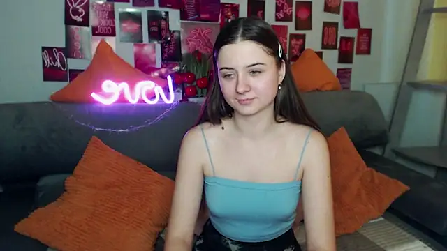 Snapshot of MilanaRoza chatting on 11-08-25, 10:48 MilanaRoza online show from 11-08-25, 10:48