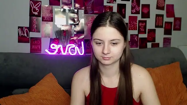 Snapshot of MilanaRoza chatting on 12-04-25, 06:01 MilanaRoza online show from 12-04-25, 06:01