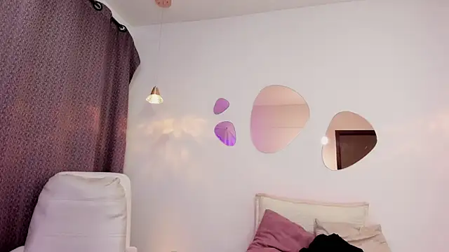 Vioolletta online show from 10-21-25, 06:52