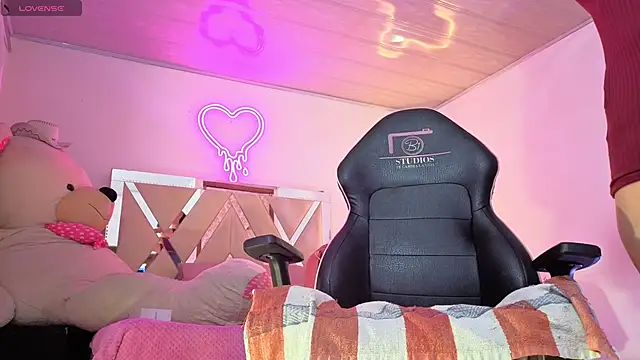 Laylafoxy tay online show from 01-16-26, 03:10