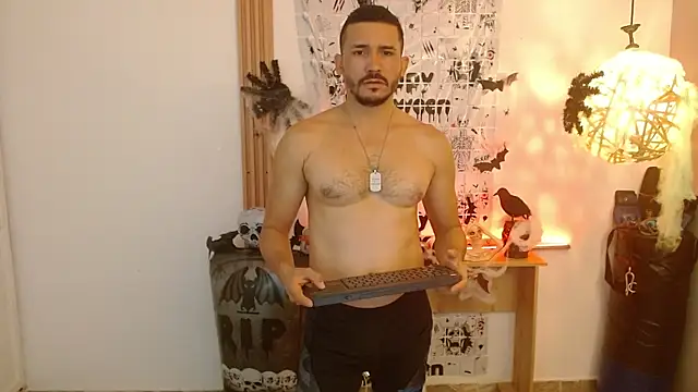 Reiko 85  online show from 10-28-25, 02:31