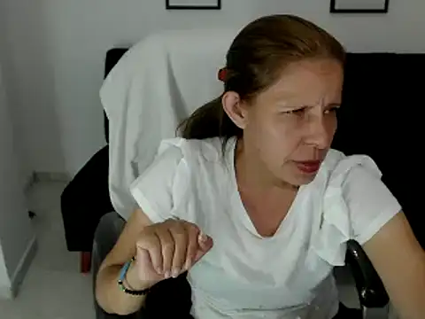 Milf karlye online show from 02-16-25, 05:26