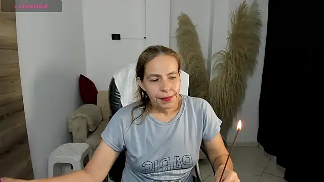 Milf karlye online show from 03-04-26, 01:55