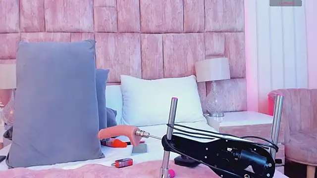 MonserratPeters online show from 03-22-25, 07:42