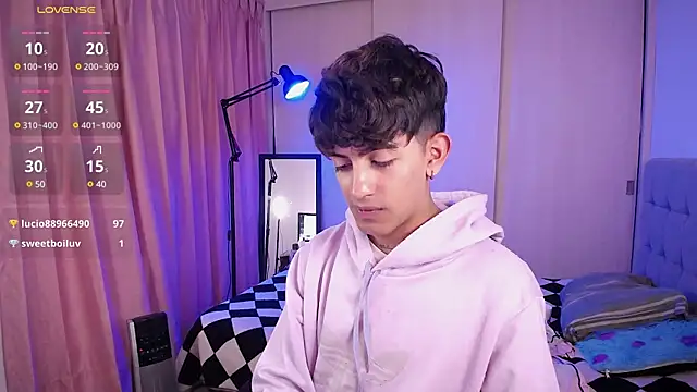 Snapshot of teobowny_ chatting on 01-16-25, 07:10 teobowny online show from 01-16-25, 07:10