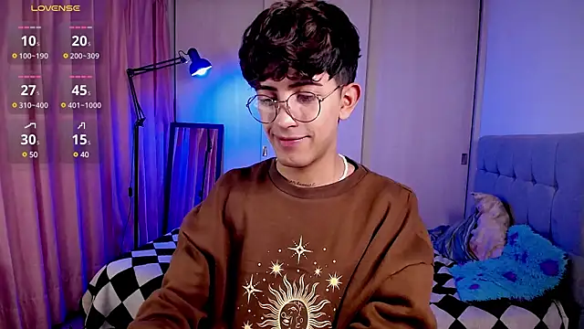 Snapshot of teobowny_ chatting on 01-22-25, 11:43 teobowny online show from 01-22-25, 11:43