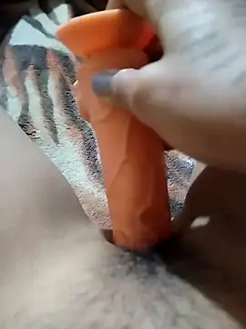 Vanessagirld online show from 02-05-25, 01:58