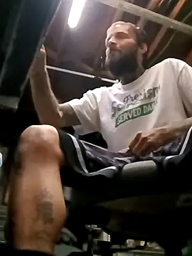 Snapshot of Whipit323 chatting on 01-08-26, 11:12 Whipit323 online show from 01-08-26, 11:12