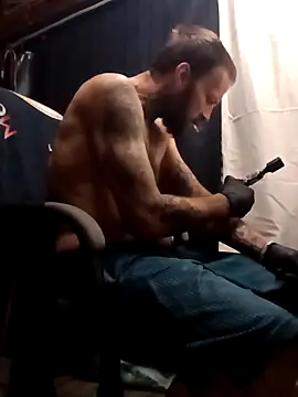 Snapshot of Whipit323 chatting on 03-01-26, 05:04 Whipit323 online show from 03-01-26, 05:04