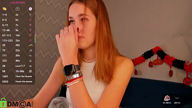 Jennifer Wadee online show from 10-30-25, 11:38