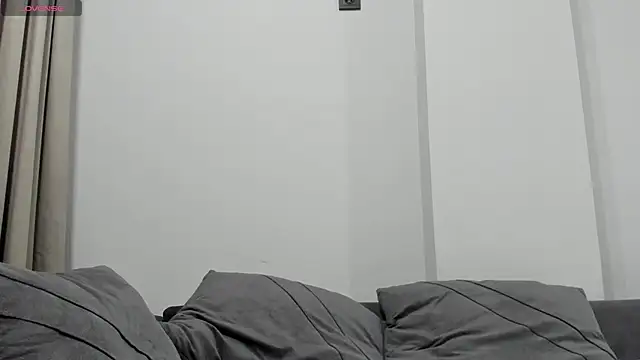 Snapshot of aenie chatting on 02-01-25, 11:43 aenie online show from 02-01-25, 11:43