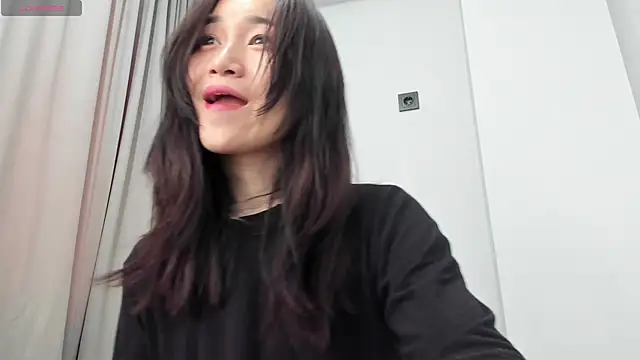 Snapshot of aenie chatting on 02-03-25, 04:14 aenie online show from 02-03-25, 04:14