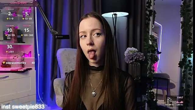 Anal Girl  online show from 03-24-26, 04:34