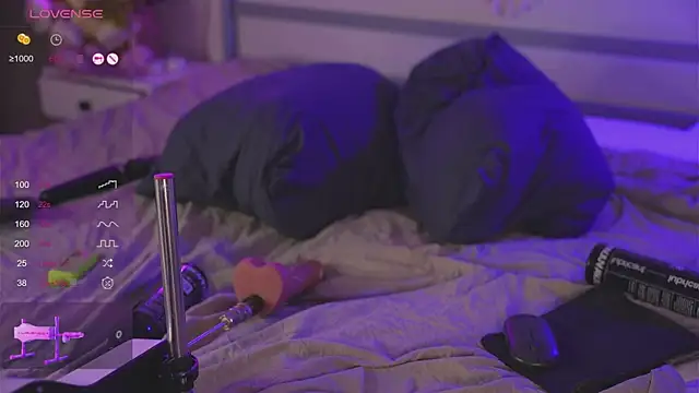 Devilsss toy online show from 02-17-25, 06:04