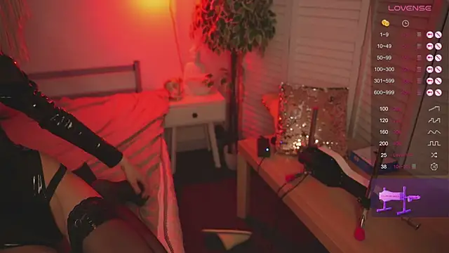 Devilsss toy online show from 03-09-25, 03:38