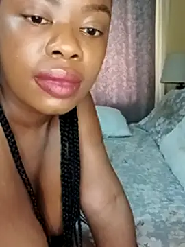 Luciouslips00 online show from 11-28-25, 10:18