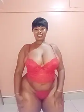Snapshot of Luciouslips00 chatting on 05-19-26, 02:12 Luciouslips00 online show from 05-19-26, 02:12