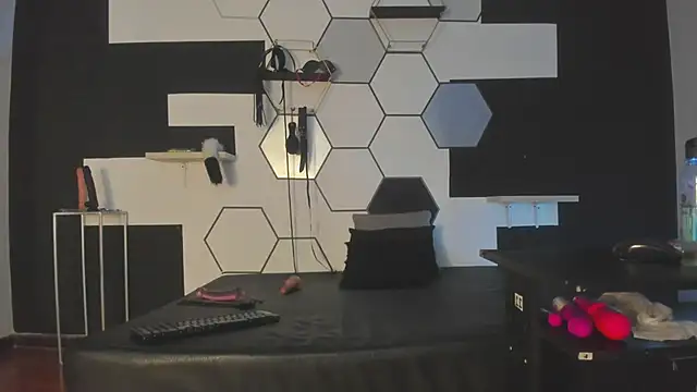 Snapshot of haileycat chatting on 01-21-25, 08:08 haileycat online show from 01-21-25, 08:08