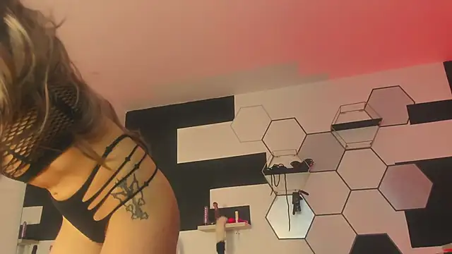 Snapshot of haileycat chatting on 01-22-25, 04:13 haileycat online show from 01-22-25, 04:13