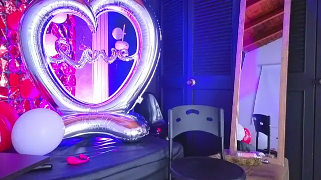 Snapshot of haileycat chatting on 02-12-26, 01:22 haileycat online show from 02-12-26, 01:22