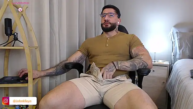 Snapshot of jonhklleyn chatting on 07-18-26, 07:28 jonhklleyn online show from 07-18-26, 07:28