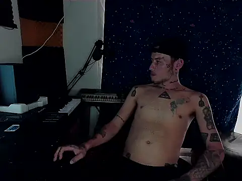 Snapshot of patrik_tattoo_ chatting on 12-02-24, 07:27 patrik tattoo online show from 12-02-24, 07:27