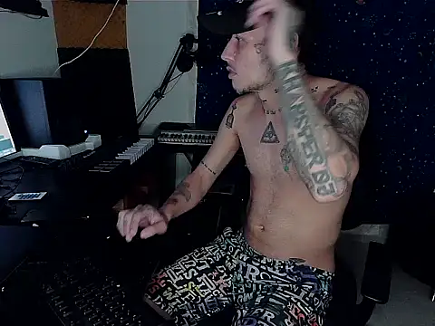 Snapshot of patrik_tattoo_ chatting on 12-05-24, 12:52 patrik tattoo online show from 12-05-24, 12:52