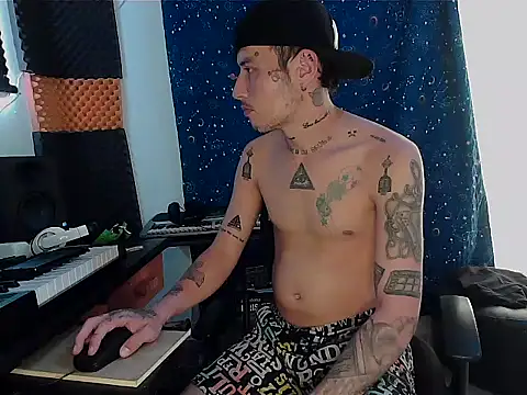 Snapshot of patrik_tattoo_ chatting on 02-05-25, 07:20 patrik tattoo online show from 02-05-25, 07:20