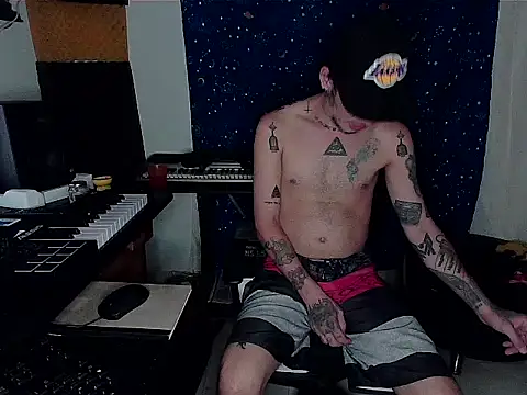 Snapshot of patrik_tattoo_ chatting on 02-22-25, 05:12 patrik tattoo online show from 02-22-25, 05:12